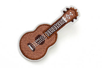 Przypinka ukulele Kera Audio AS-007 Brązowa